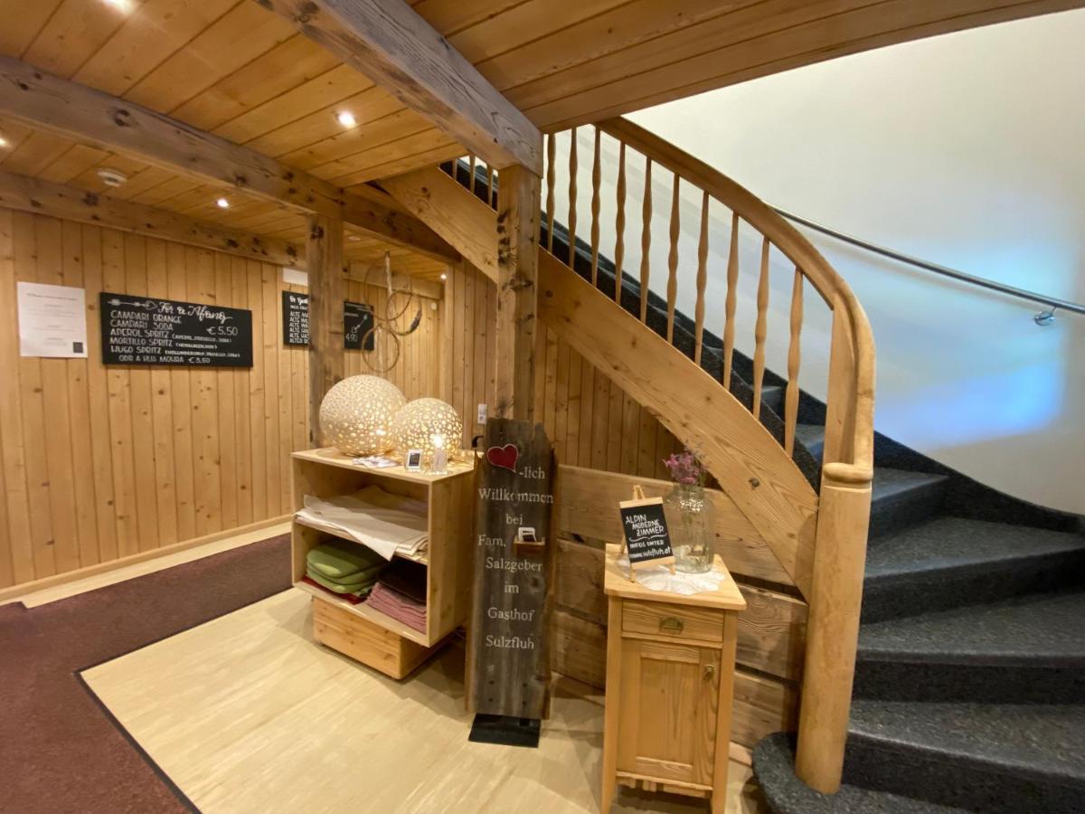 Gasthaus Sulzfluh 施伦斯 外观 照片