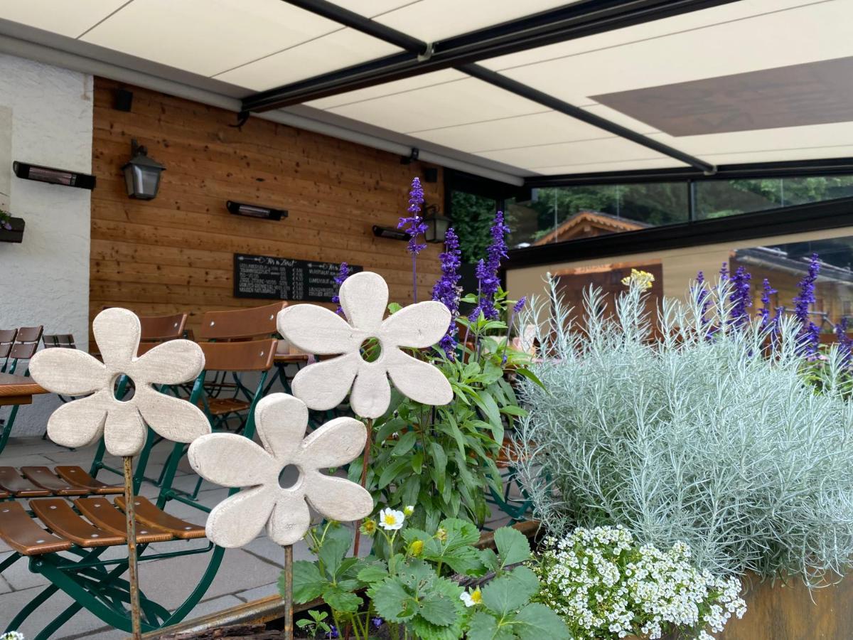 Gasthaus Sulzfluh 施伦斯 外观 照片